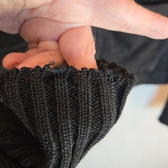 Vintage John Dunlap Womens sz 40 Black Knit Sweater Cardigan Front Button - Picture 6 of 12